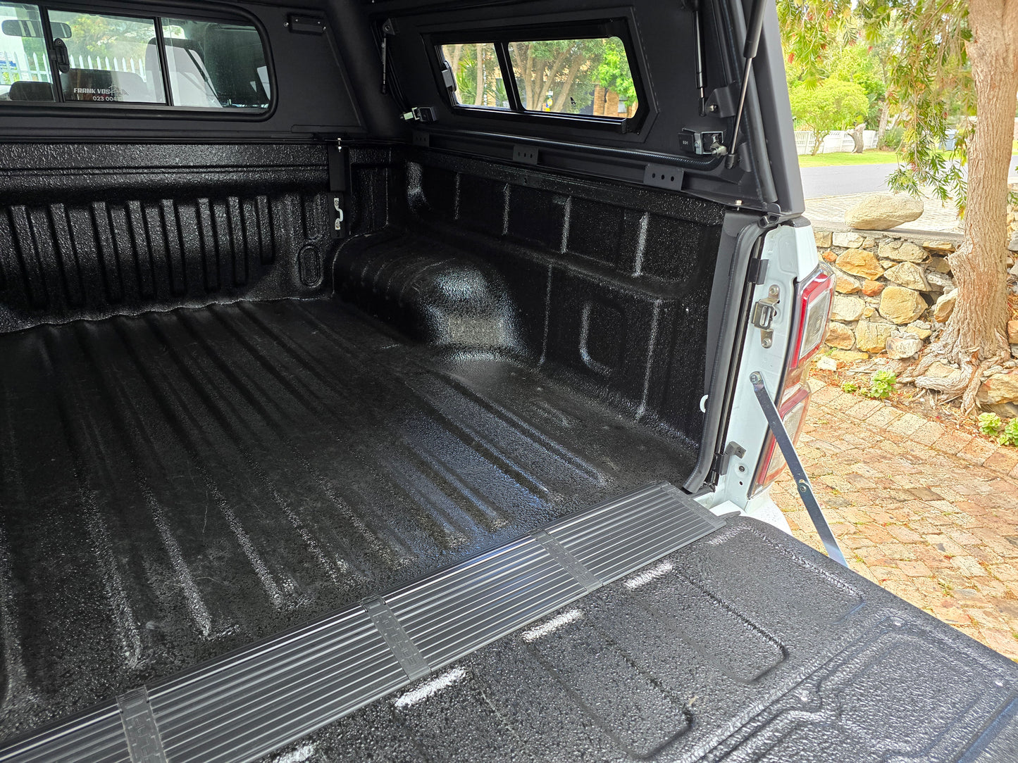 GAPFLAP Including Side Dust Seals