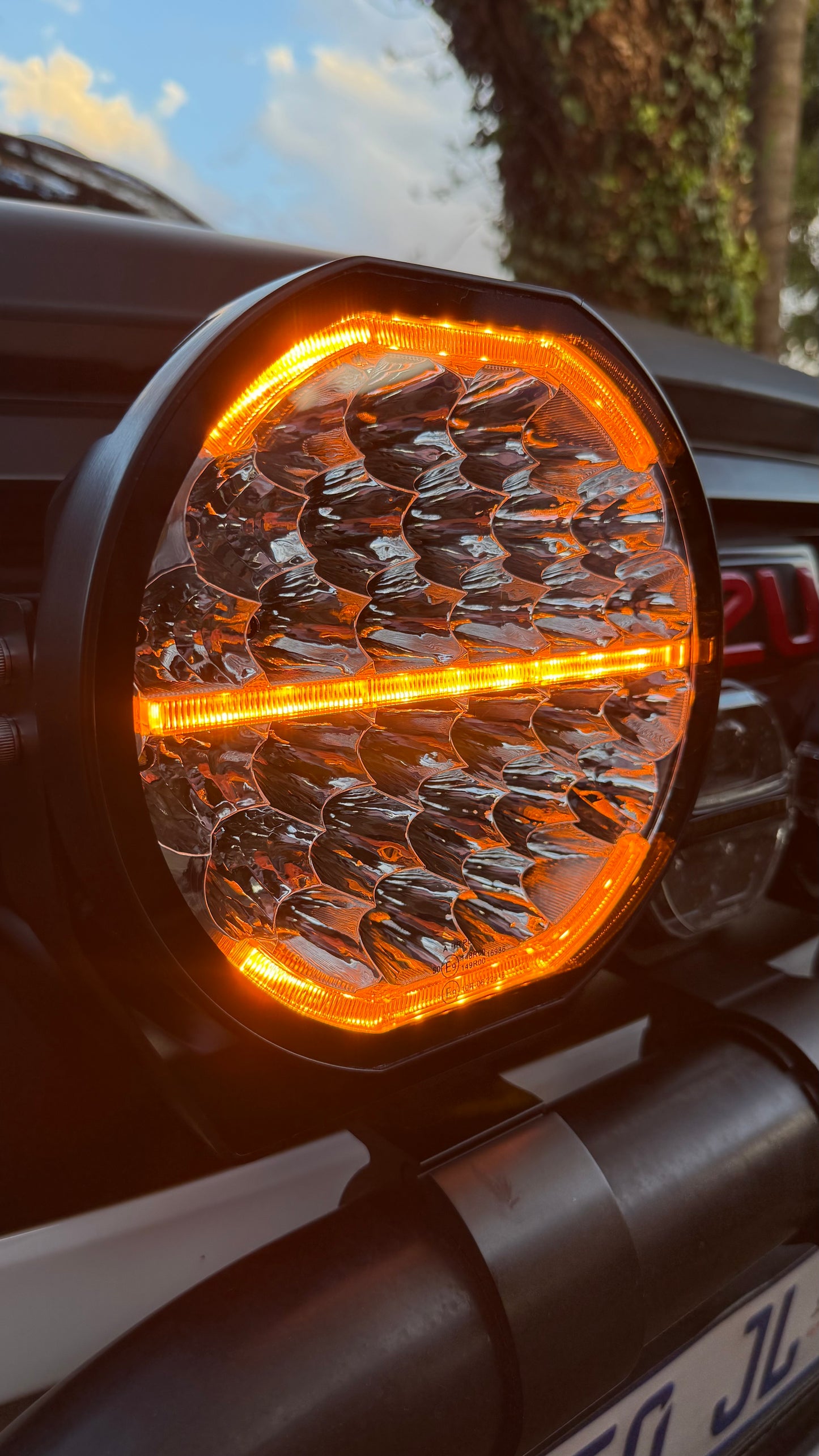 TerraTrek 9" DRL 300W 28 000lm 1000m High Power Spot Light Set Incl Harness